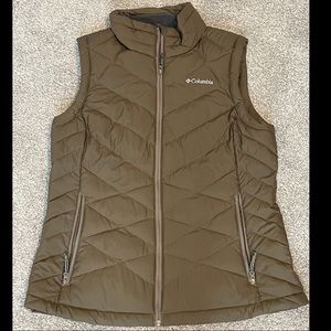 Columbia Women’s Large Heavenly Vest - Olive Green